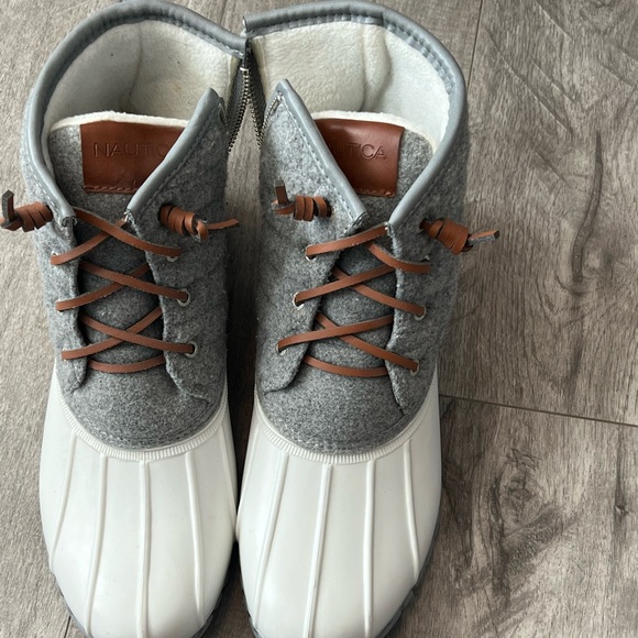 Nautica Shoes - Womens Nautica  White/ Grey Duck boots